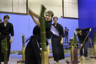 Aaron McCloud during his world-record attempt at senbongiri