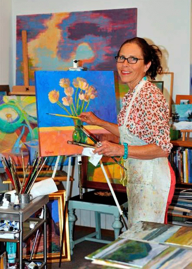 Sylvia Carlton demonstrates her painting technique. Several Bainbridge Island Studio Tour artists will demonstrate their craft at the Bainbridge Island Farmers Market on Saturday.