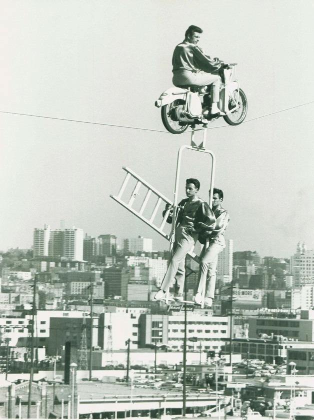 Circus Berlin performs at the Seattle World's Fair. Paula Becker and Alan J. Stein