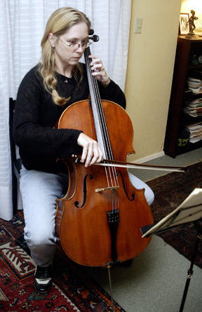 Sarah Dorian-Lawrence rehearses for the Oct.5 BMA benefit.