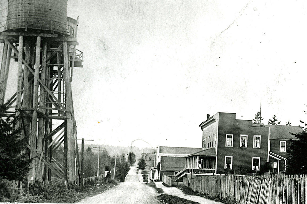 Island’s first Winslow Hotel was packed and popular