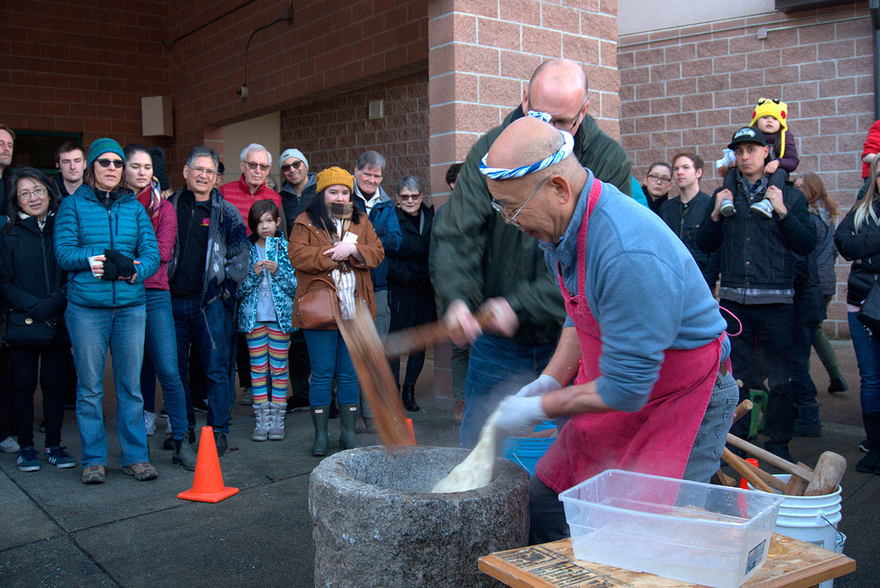 More mochi moments: Annual New Year’s gathering returns to Woodward Middle School | Photo gallery