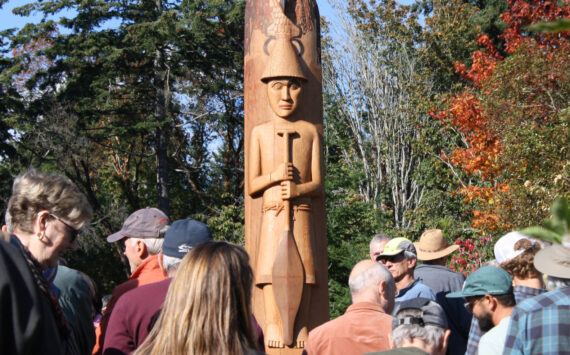 Molly Hetherwick/Kitsap News Group photos
About 200 people watch the Welcome Pole dedication ceremony Oct 9.